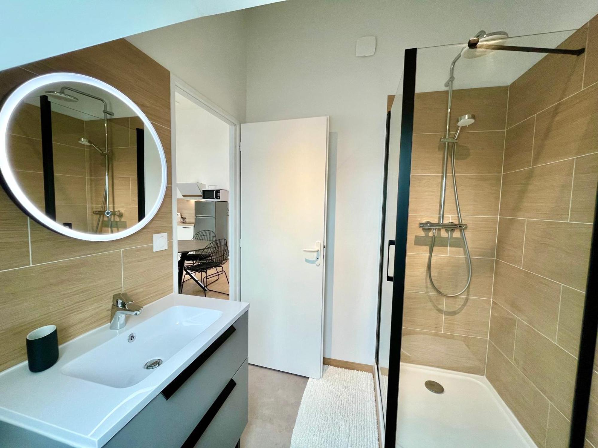 Suite Clovis 7 Reims Exteriör bild